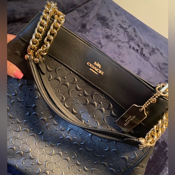 COACH purse - Picture 3 of 7